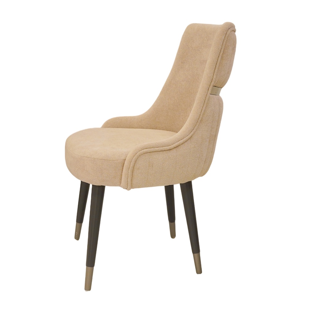 سفرة مودرن WINTER (طاولة 8 كراسي + دلسوار)